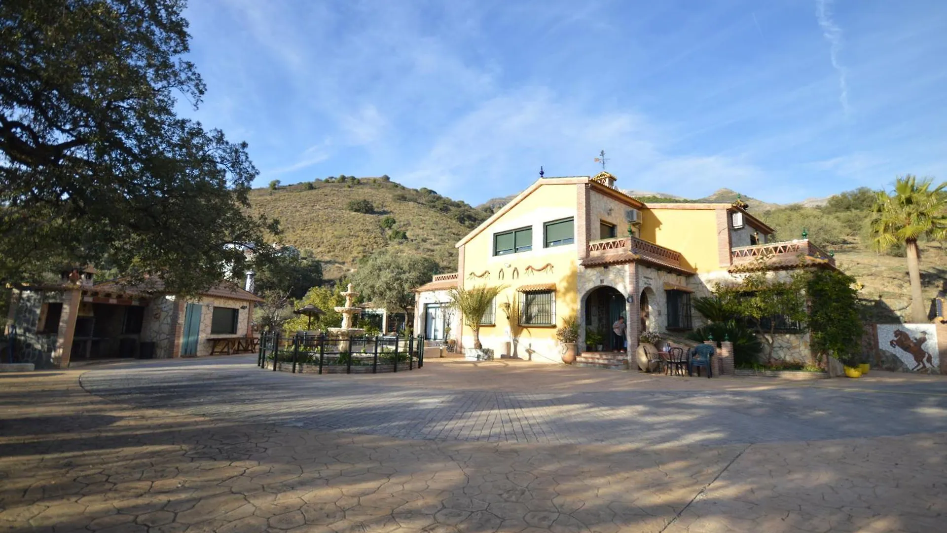 Paraiso Andaluz Málaga 0*,